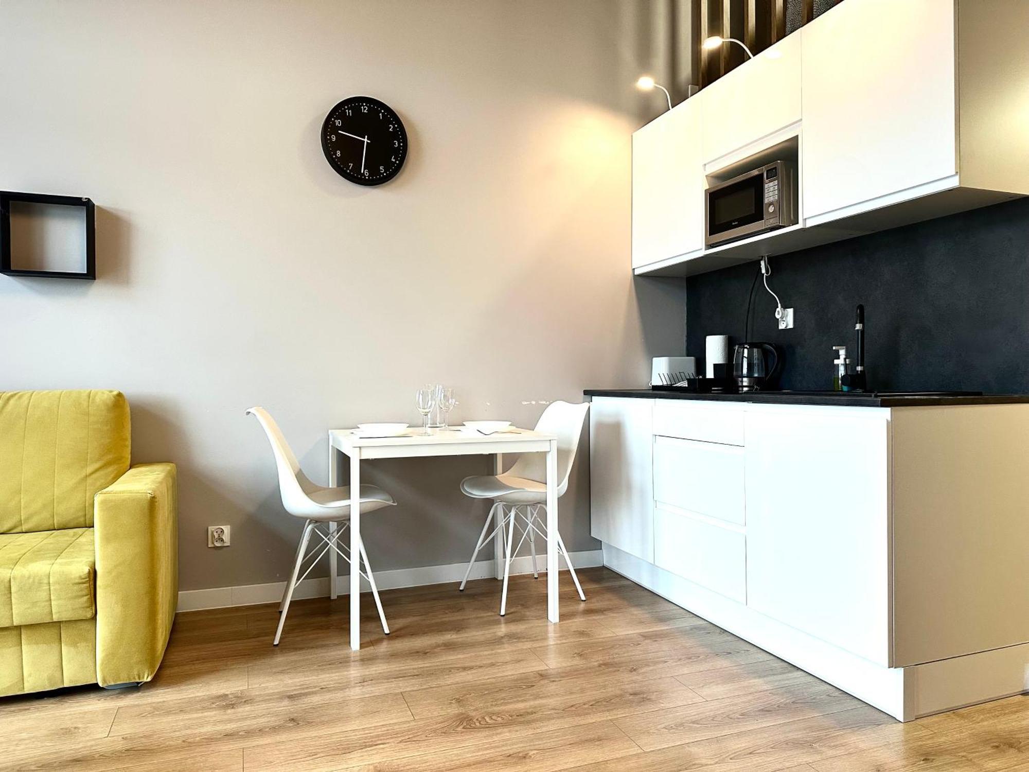 Zarembowicza Apt 36 - Self Check-In 20H - Parking &Lift - Wroclaw, Wroclaw