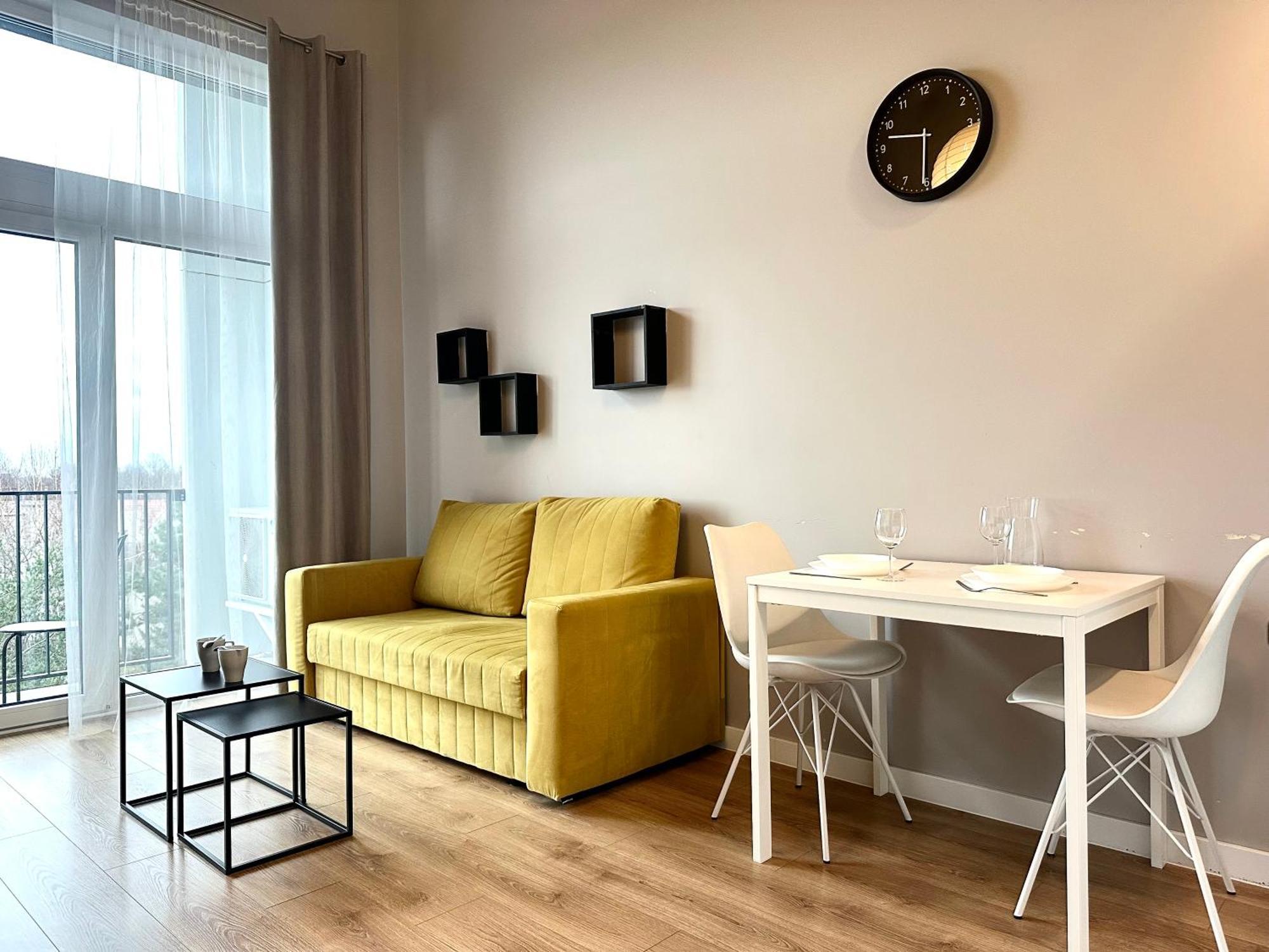 Zarembowicza Apt 36 - Self Check-In 20H - Parking &Lift - Wroclaw — Photos 1